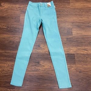 YMI Hyperstretch Skinny Jeans (Skylight-Medium)